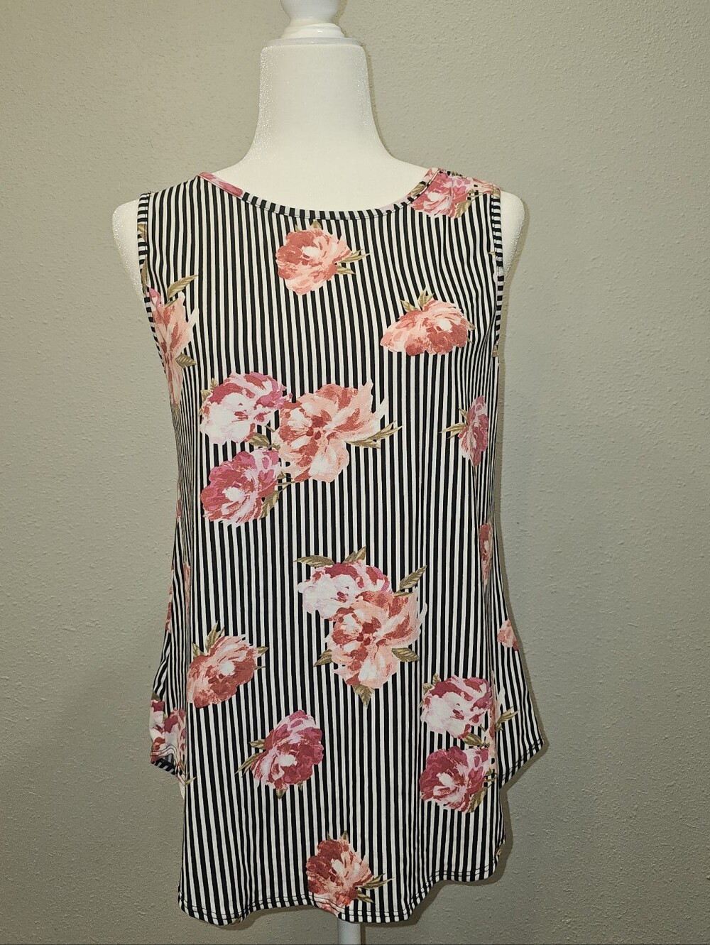 NWOT-Sleeveless‎ Black & White Striped Tank with Pink Floral Print